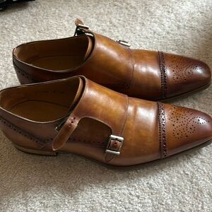 Men’s dress shoes